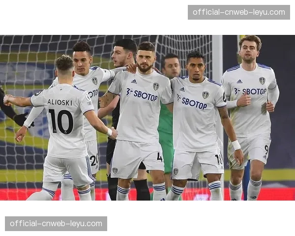 从两球领先到被逼平:解析阿斯顿维拉对阵西汉姆联的防守崩盘 从两球领先到被逼平:解析阿斯顿维拉对阵西汉姆联的防守崩盘